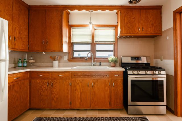 3112 45th Avenue S, Minneapolis, MN 55406