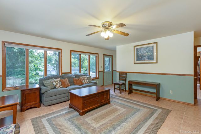 76 Wylde Road, Mount Sinai, NY 11766