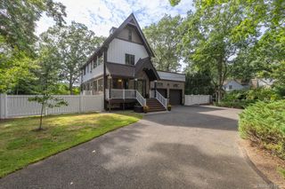76 Wylde Road, Mount Sinai, NY 11766