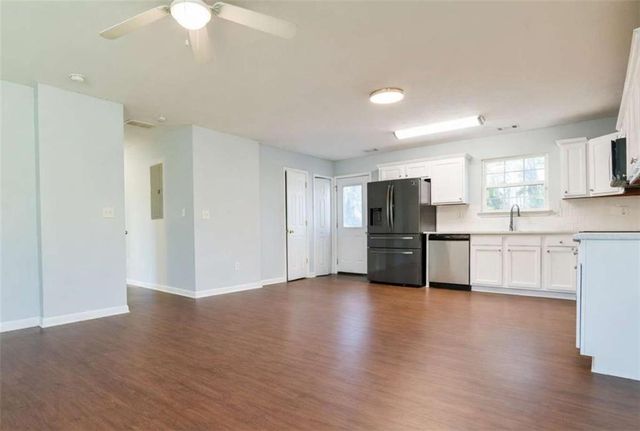 889 Green Valley Drive, Conyers, GA 30012