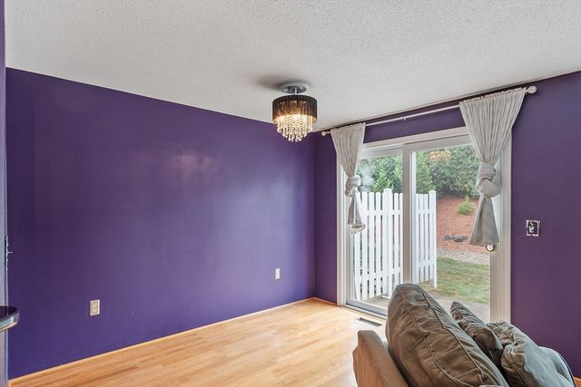 197 Chapman Pl 197, Leominster, MA 01453
