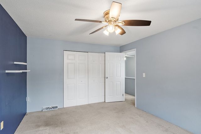 197 Chapman Pl 197, Leominster, MA 01453