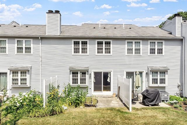 197 Chapman Pl 197, Leominster, MA 01453