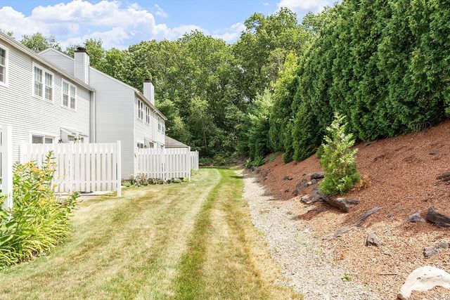 197 Chapman Pl 197, Leominster, MA 01453