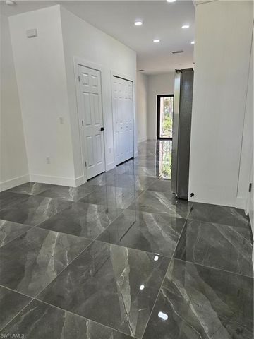 2512 70TH ST W, Lehigh Acres, FL 33971