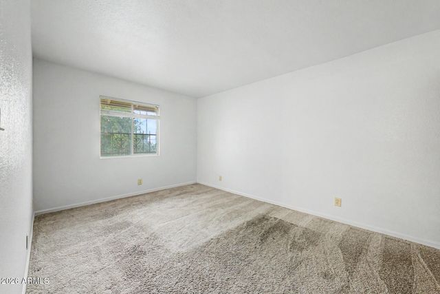 8841 N 12TH Place, Phoenix, AZ 85020