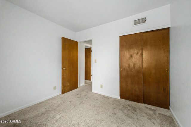 8841 N 12TH Place, Phoenix, AZ 85020