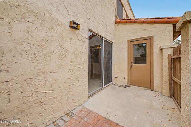8841 N 12TH Place, Phoenix, AZ 85020