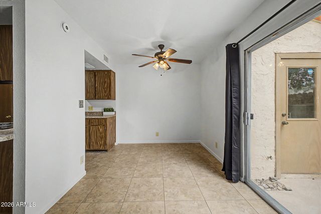8841 N 12TH Place, Phoenix, AZ 85020