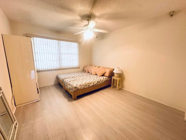 2017 Farnham N, Deerfield Beach, FL 33442
