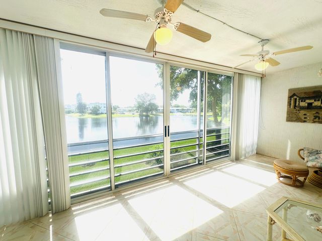 2017 Farnham N, Deerfield Beach, FL 33442