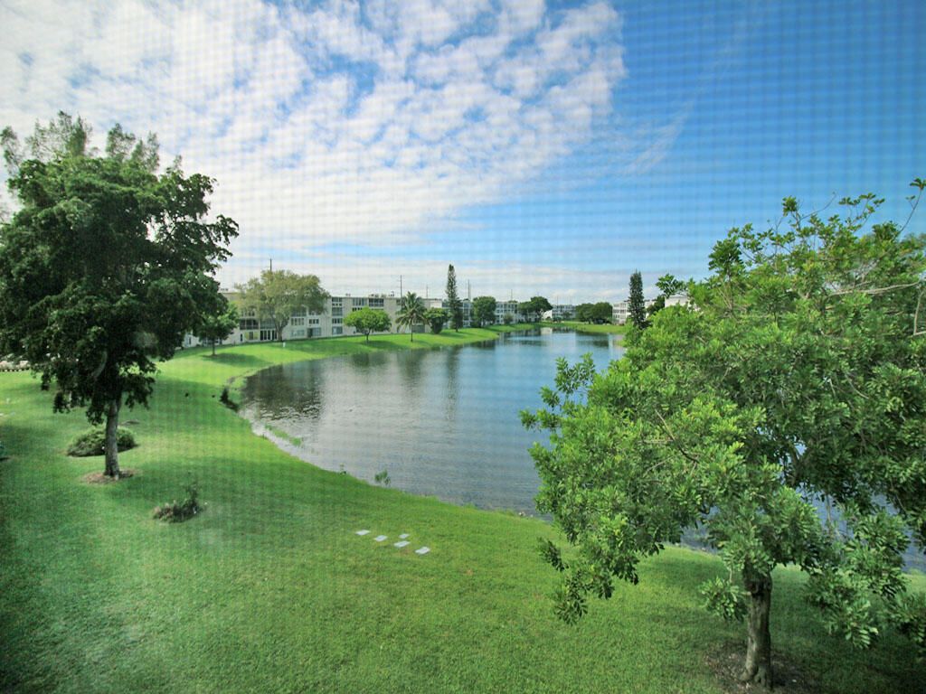 2017 Farnham N, Deerfield Beach, FL 33442