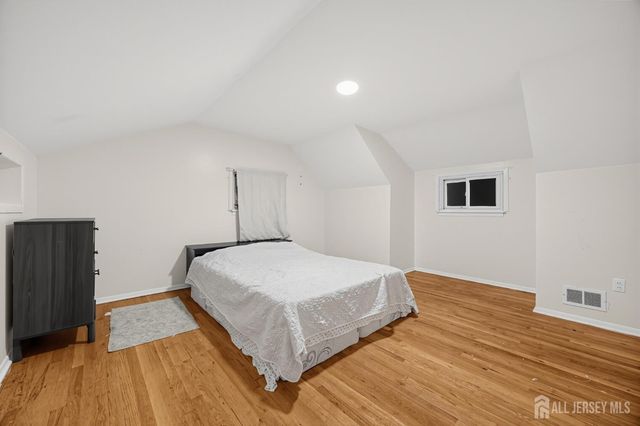 193 McFarlane Road, Colonia, NJ 07067