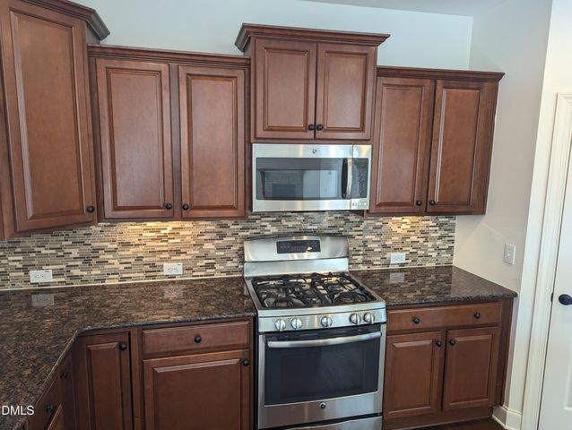 833 Poplar Street, Durham, NC 27703