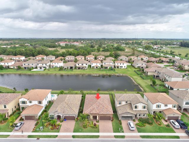 8835 Sandy Creek Way, Lake Worth, FL 33467