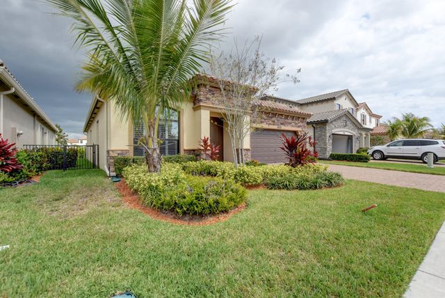 8835 Sandy Creek Way, Lake Worth, FL 33467