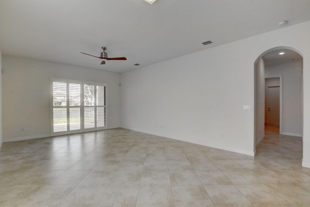 8835 Sandy Creek Way, Lake Worth, FL 33467