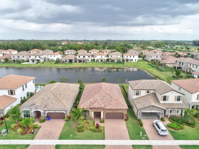 8835 Sandy Creek Way, Lake Worth, FL 33467