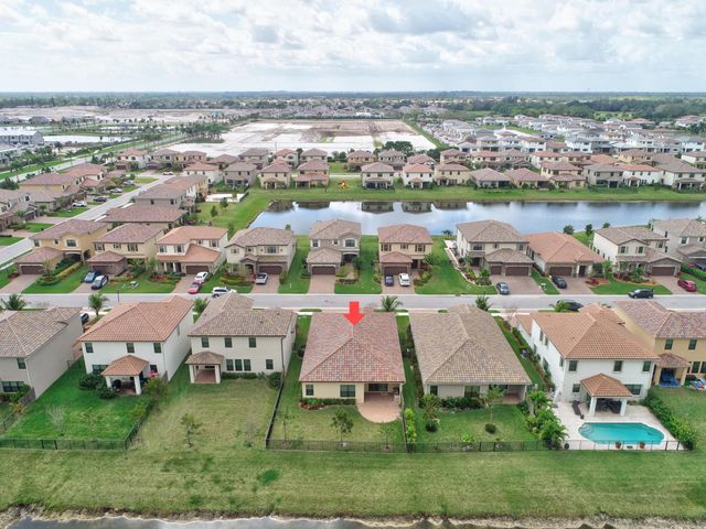 8835 Sandy Creek Way, Lake Worth, FL 33467