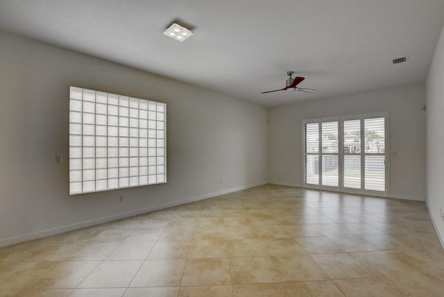 8835 Sandy Creek Way, Lake Worth, FL 33467