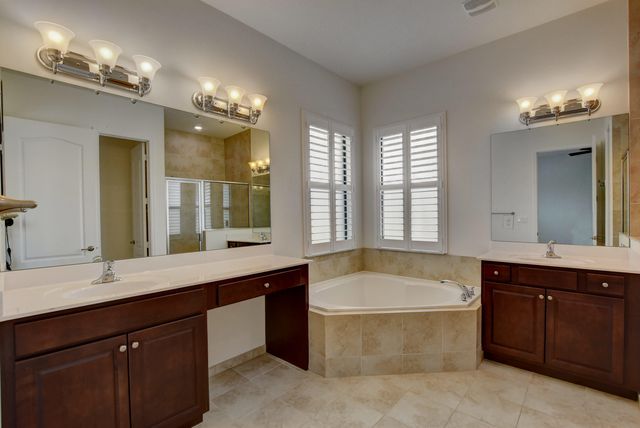 8835 Sandy Creek Way, Lake Worth, FL 33467
