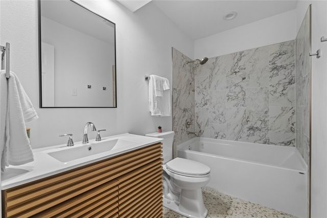 32 Wigtown Lane, Bella Vista, AR 72715