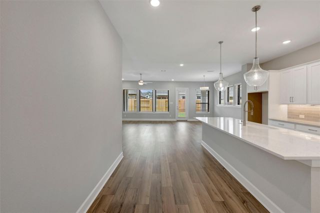 12319 Hackberry Drive, Mont Belvieu, TX 77523
