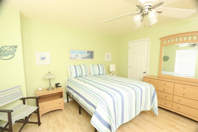 213 Birch Ln, Grand Isle, LA 70358