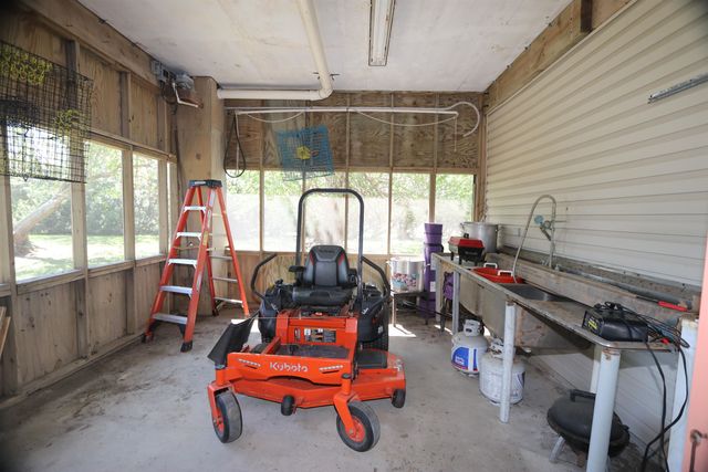 213 Birch Ln, Grand Isle, LA 70358