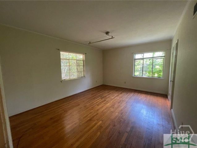 5525 Waters Drive, Savannah, GA 31406