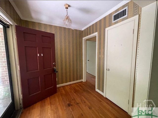 5525 Waters Drive, Savannah, GA 31406