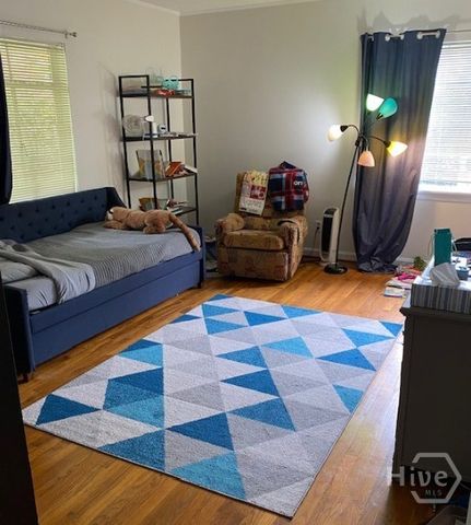 5525 Waters Drive, Savannah, GA 31406