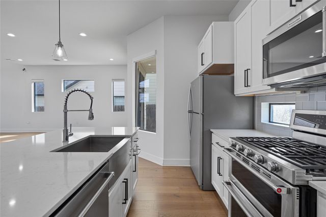 409 Delmar Ave 1, Austin, TX 78752