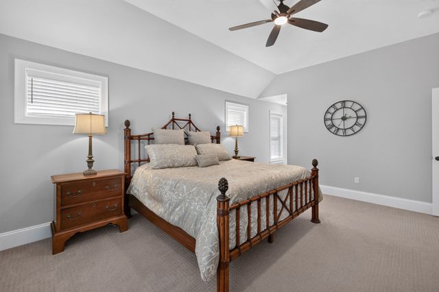 2 Hybrid Dr, Lakeville, MA 02347