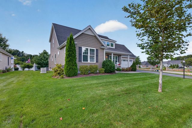 2 Hybrid Dr, Lakeville, MA 02347