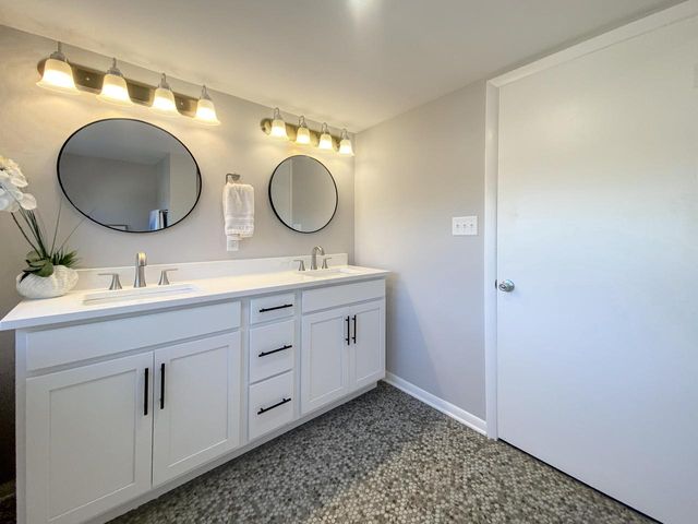 7921 18th AVENUE, Kenosha, WI 53143