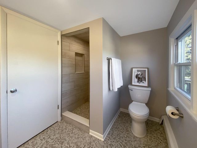 7921 18th AVENUE, Kenosha, WI 53143