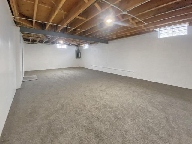 7921 18th AVENUE, Kenosha, WI 53143