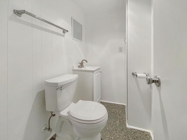 7921 18th AVENUE, Kenosha, WI 53143