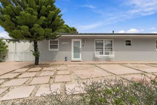 20505 NW 45th Ave, Miami Gardens, FL 33055