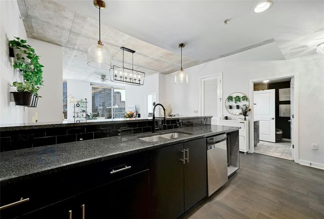 360 Nueces ST 1809, Austin, TX 78701