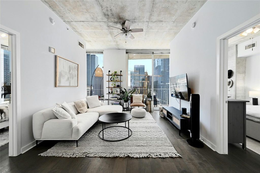 360 Nueces ST 1809, Austin, TX 78701