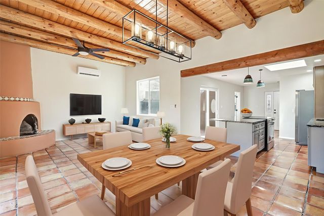 1647 Calle Sotero, Santa Fe, NM 87507