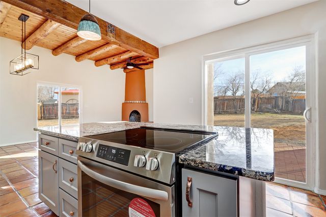 1647 Calle Sotero, Santa Fe, NM 87507