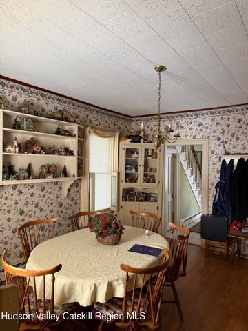 20 8th Street, Hudson, NY 12534