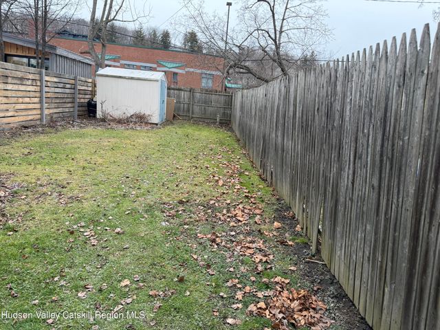 20 8th Street, Hudson, NY 12534