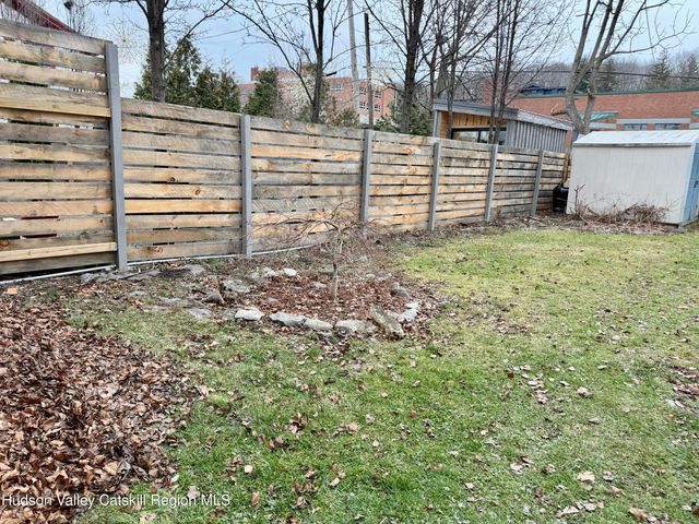 20 8th Street, Hudson, NY 12534