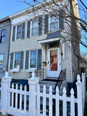 20 8th Street, Hudson, NY 12534
