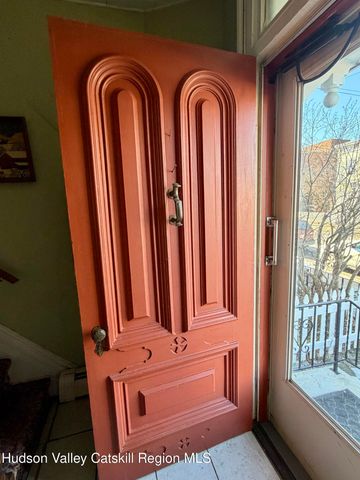 20 8th Street, Hudson, NY 12534