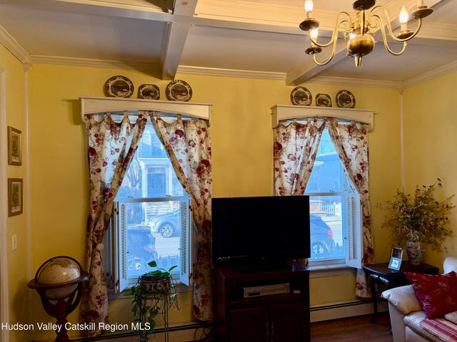 20 8th Street, Hudson, NY 12534